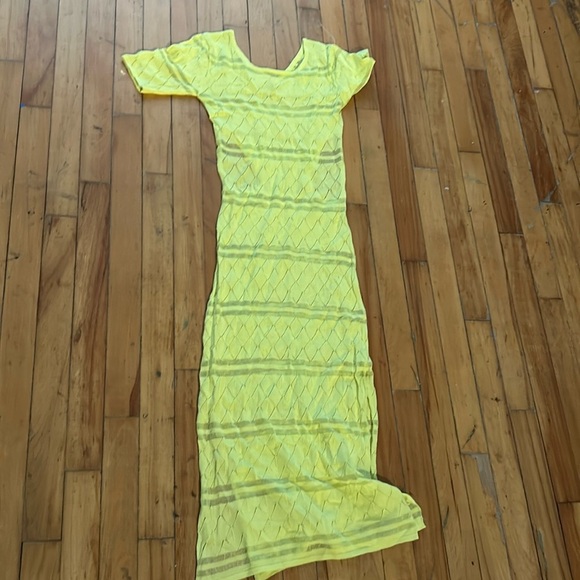 For love and lemon Joni neon dress with back cutouts - Picture 3 of 6